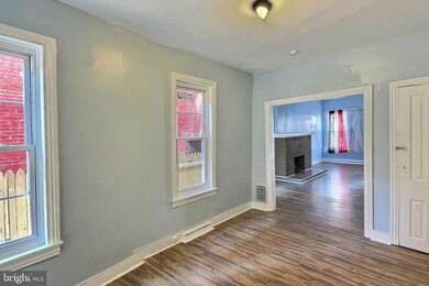 209 N 10th St, Reading, PA 19601 - photo 7