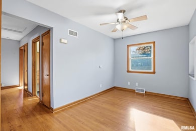 2429 E Central Park Ave, Davenport, IA 52803 - photo 6