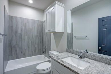 4802 Cruse Rd unit 2, Houston, TX 77016 - photo 5