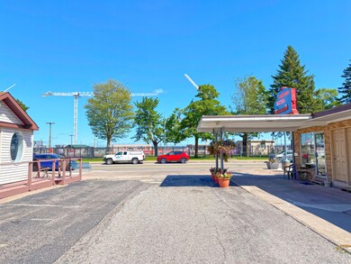 427 W Portage Ave, Sault Ste. Marie, MI 49783 - photo 7