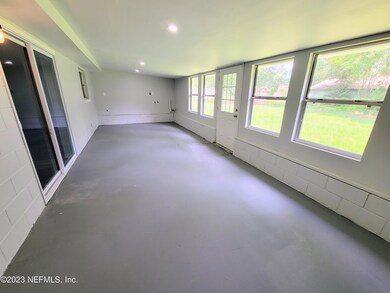 10683 Arnez Rd, Jacksonville, FL 32218 - photo 6