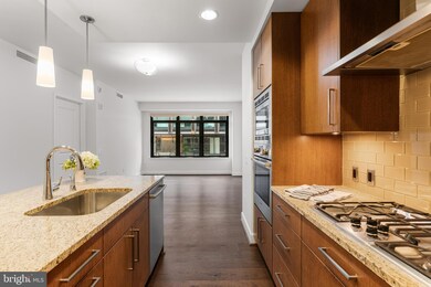 The Darcy unit 205, Chevy Chase, MD 20815 - photo 6