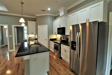 74 Marigold Dr, Crawfordville, FL 32327 - photo 2