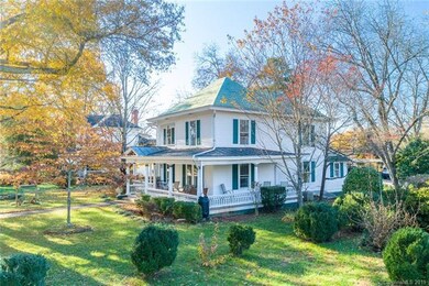 519 Davie Ave, Statesville, NC 28677 - photo 2