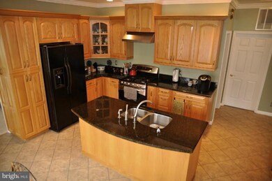 3235 Magnolia Ave, Falls Church, VA 22041 - photo 3