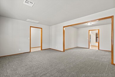 3009 Monticello Ct, Bartlesville, OK 74006 - photo 4
