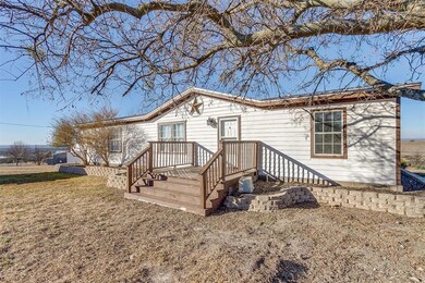 116 Bluff Heights Dr, Weatherford, TX 76085 - photo 2