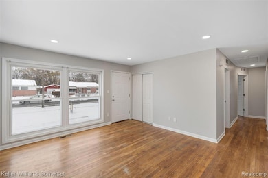 650 Eugene St, Ypsilanti, MI 48198 - photo 2