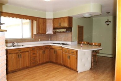 104 S Clark St, Auburn, IN 46706 - photo 3