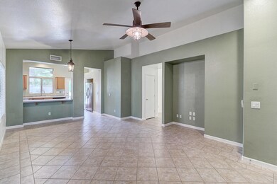 25243 N 40th Ln, Phoenix, AZ 85083 - photo 4