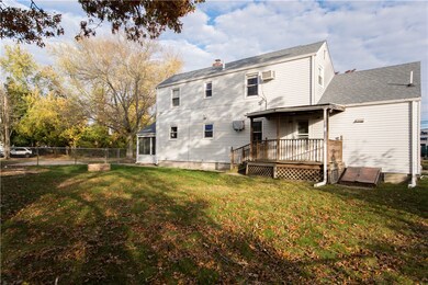 5 Yucatan Dr, Warwick, RI 02889 - photo 2