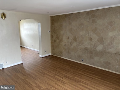 5409 Erdrick St, Philadelphia, PA 19124 - photo 3