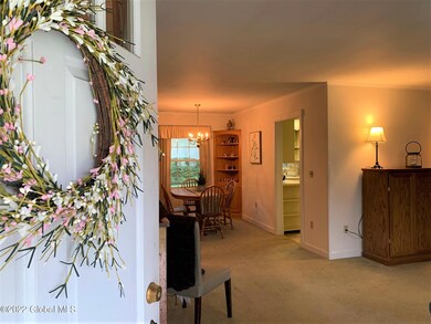 10 Orchard Dr, Schenectady, NY 12302 - photo 3