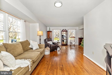 2181 E Greenleaf Dr, Frederick, MD 21702 - photo 5