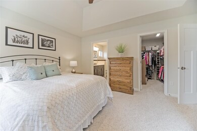 2827 No Oaks Ridge, Fitchburg, WI 53711 - photo 5