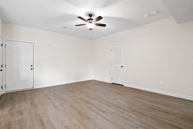 229 E Johnson Cir unit A- 308, Clarksville, TN 37040 - photo 3