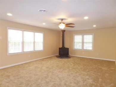 701 Williams St, Jacksonville, NC 28540 - photo 3