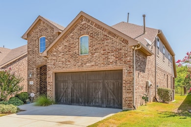 View of front of house featuring a front yard and 