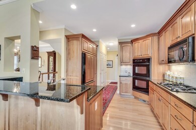 55 Carriage Hill Cir unit 55, Southborough, MA 01772 - photo 6
