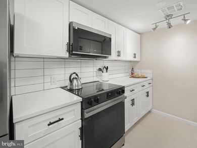 59 New York Ave NW unit B, Washington, DC 20001 - photo 6