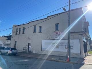 2572 N Holton St, Milwaukee, WI 53212 - photo 2