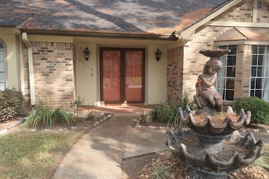 25318 Lynbriar Ln, Spring, TX 77373 - photo 3