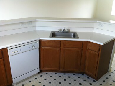 3266 Kady Ln, Columbus, OH 43232 - photo 5