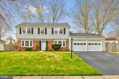 13115 Mercury Ln, Fairfax, VA 22033 - photo 2