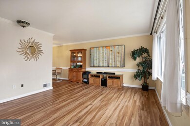 7507 Dover Ln, Lanham, MD 20706 - photo 6