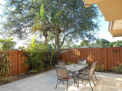 18 5x25  Patio w/shed