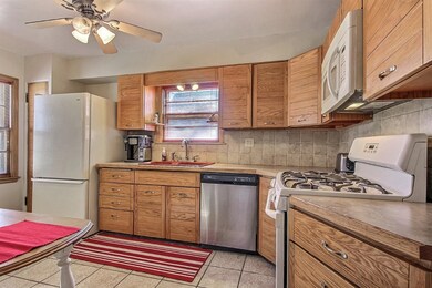 3646 Condit St, Highland, IN 46322 - photo 6