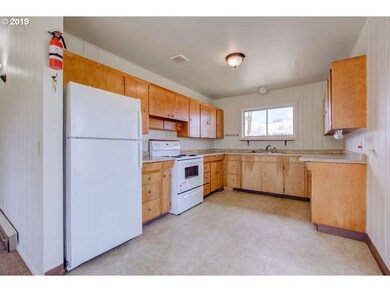 16669 S Trout Creek Rd, Molalla, OR 97038 - photo 3