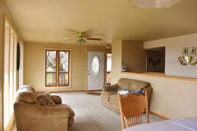 1352 W Linn Rd, Eagle Point, OR 97524 - photo 2