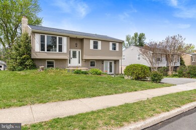 703 Fritz Ave, Reading, PA 19607 - photo 7