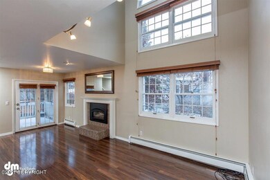 21-Living Room MS_5355