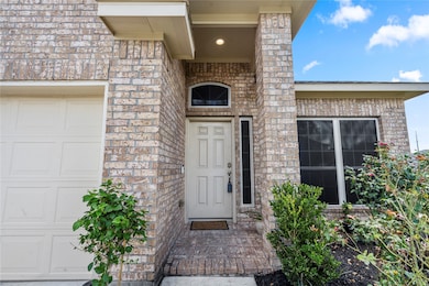 12725 Pirate Bend Dr, Texas City, TX 77568 - photo 4