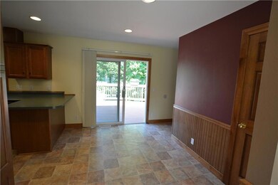 3414 Douglas Ln, Eau Claire, WI 54703 - photo 3