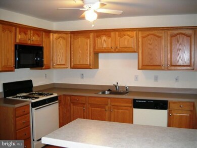 431 Eagle Ct unit 507, Jamison, PA 18929 - photo 6