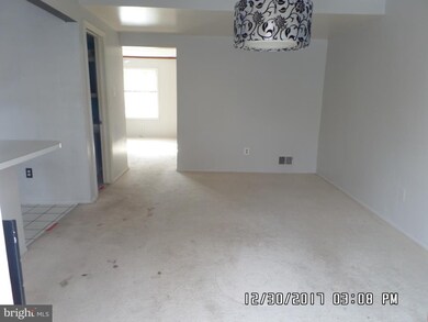 12117 Dove Cir, Laurel, MD 20708 - photo 5