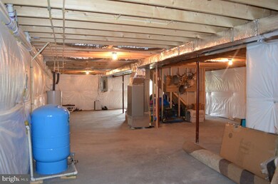 1749 Clary Rd, Strasburg, VA 22657 - photo 3