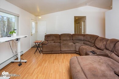 06-Living Room_DMD_2445