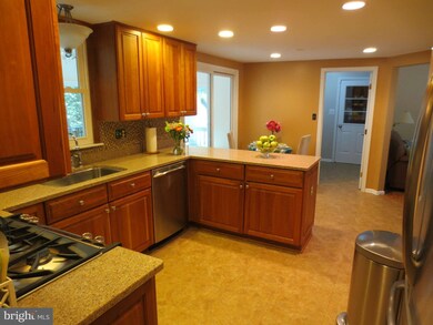 13105 Pine Rd, Bowie, MD 20720 - photo 6