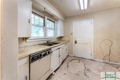 102 Lawton Ave, Savannah, GA 31404 - photo 6