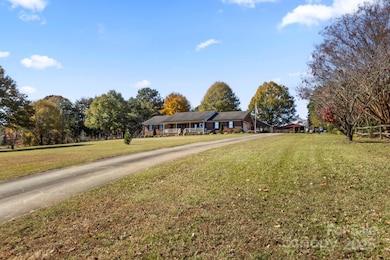 3399 Mason Spring Dr, Lincolnton, NC 28092 - photo 2