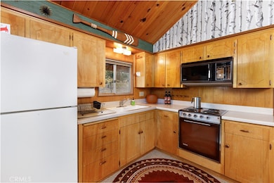 31321 Circle View Dr, Running Springs, CA 92382 - photo 7