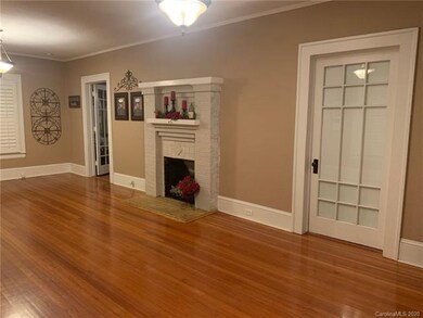 117 1st Ave, Statesville, NC 28677 - photo 3