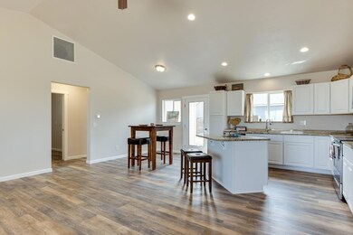 6-web-or-mls-597 Scenic Loop-6