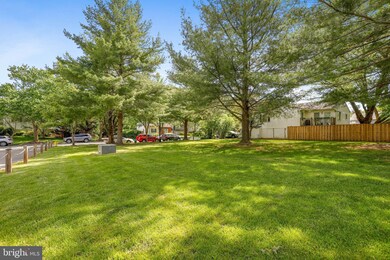 2325 Dartmouth Ln, Crofton, MD 21114 - photo 2