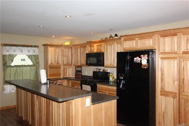 All Appliances included. Side by Side Refrigerator