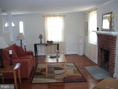 908 Balboa Ave, Capitol Heights, MD 20743 - photo 3